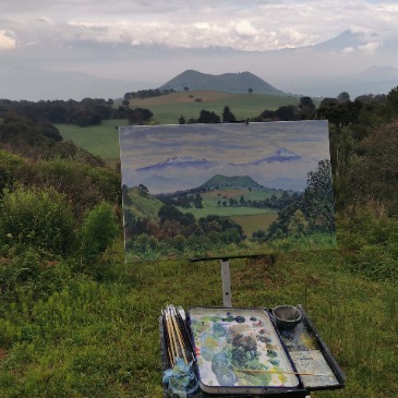 Volcanes con bruma de verano